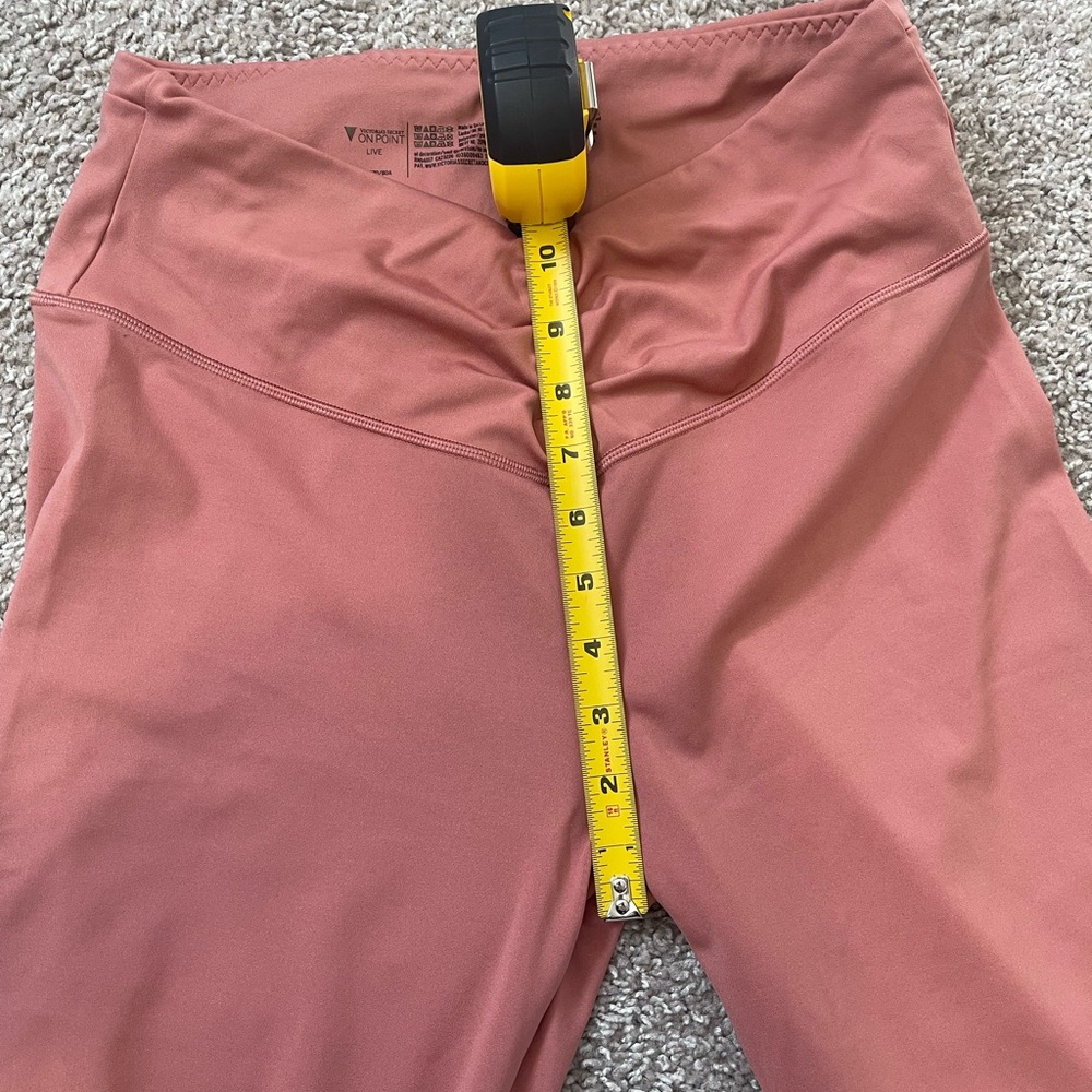 Victorias Secret ON POINT yoga pants - Picture 8 of 9